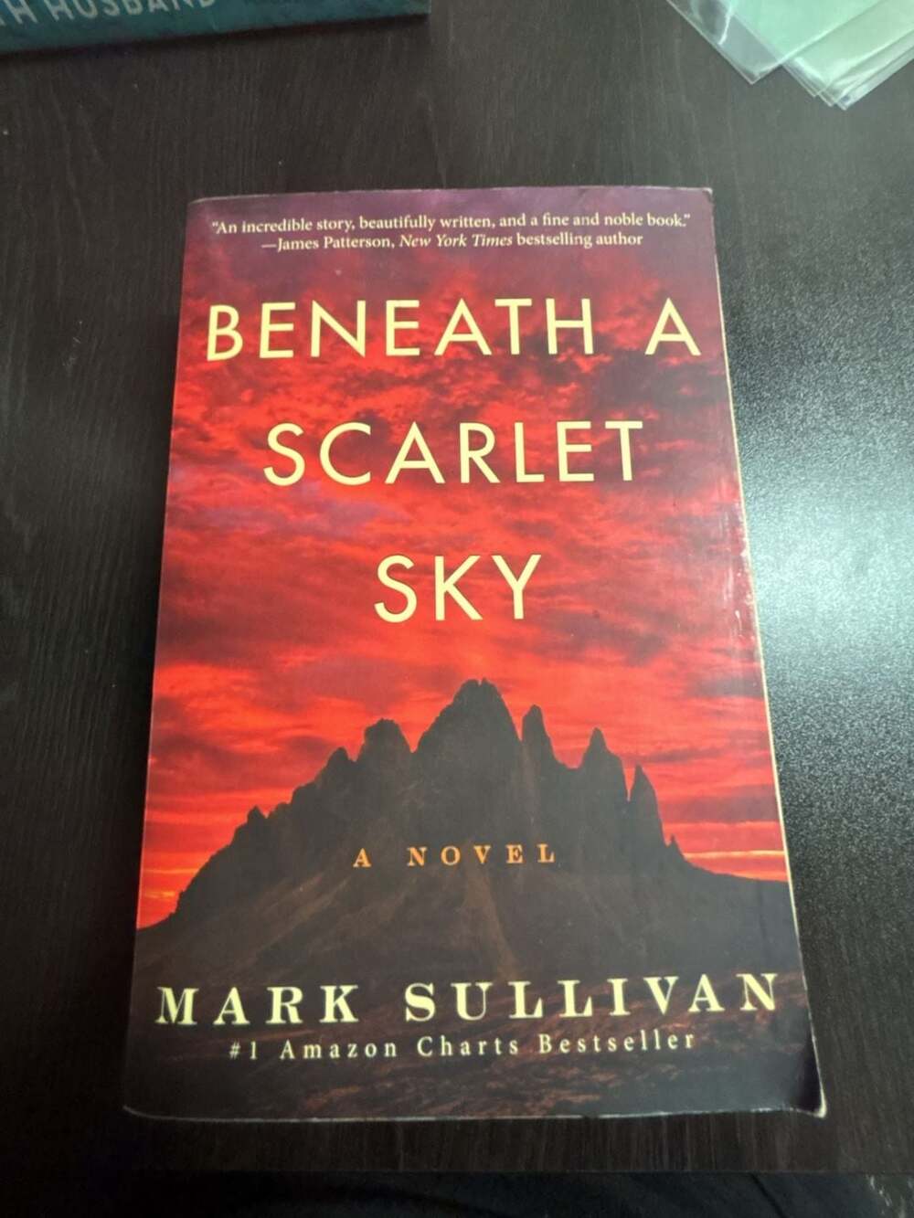 Beneath a Scarlet Sky by Mark Sullivan (Paperback)